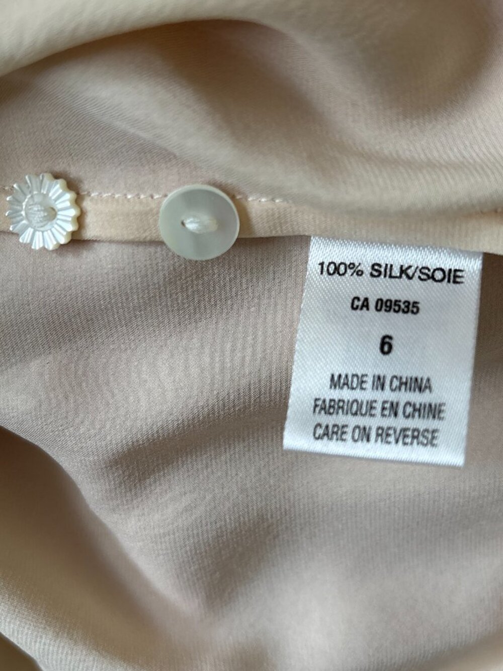 Tahari Cream Silk Women's Blouse Size 6 with Pearl Buttons and Draw String - Picture 10 of 11